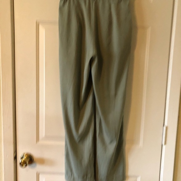 NWT Max Studio High Rise Straight Leg Pants in Sage Green Size XS - Picture 5 of 8